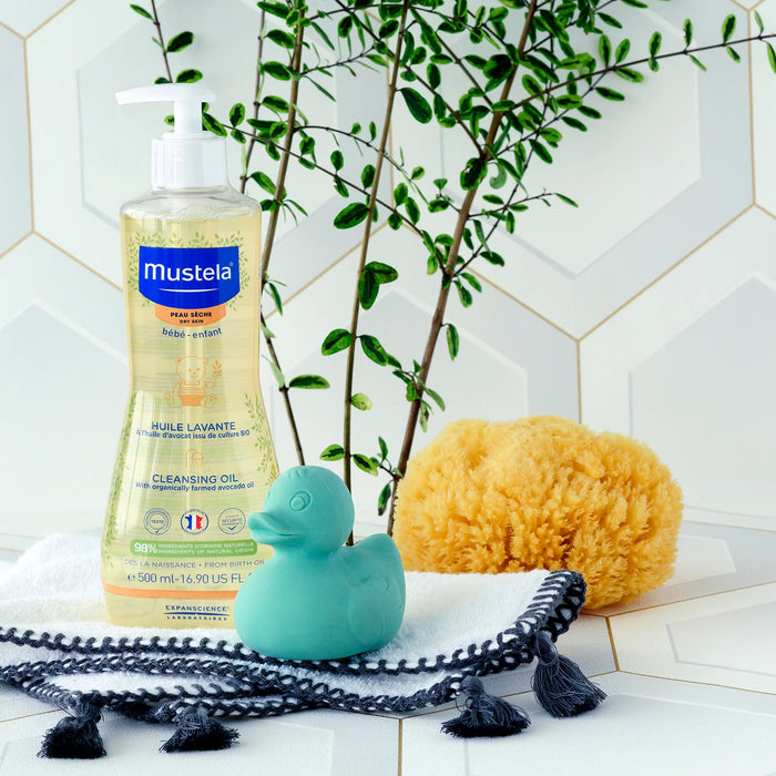 Mustela Bebe Cleansing Oil For Dry Skin 500ml